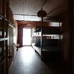 旅馆 