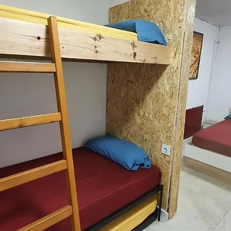 El Aguila Hostal